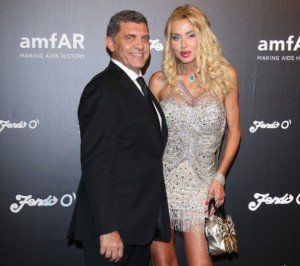 valeria-marini-giovanni-cottone-586x521